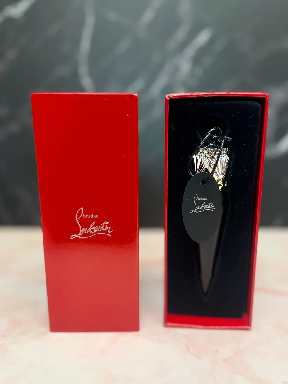 Christian Louboutin rouge RETRO BERRY